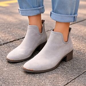 Ted Baker London Suede Split Shaft Booties Taupe Ankle Boots Block Heel Chic
